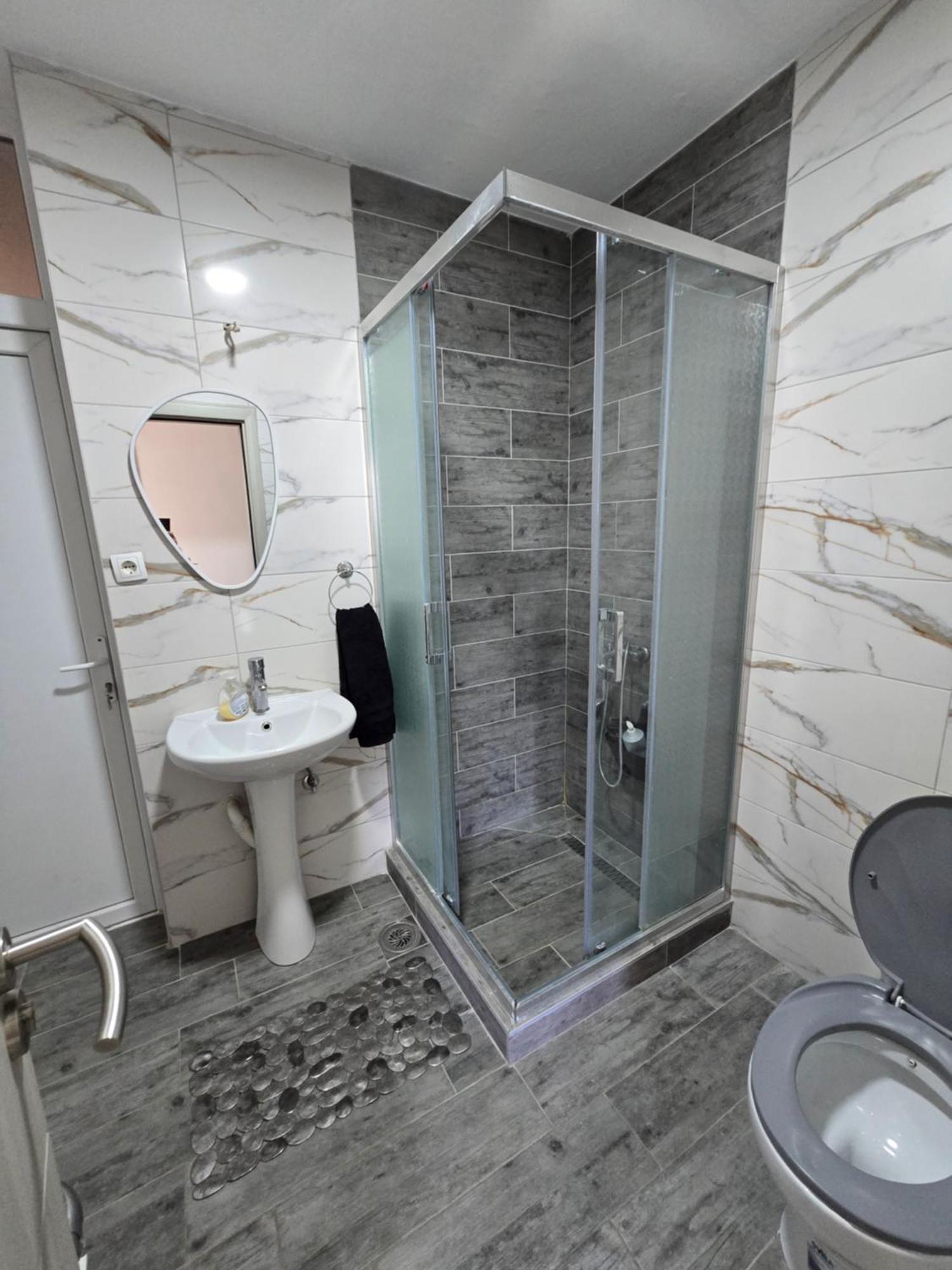 City Center Apt Wfree P 斯科普里 外观 照片